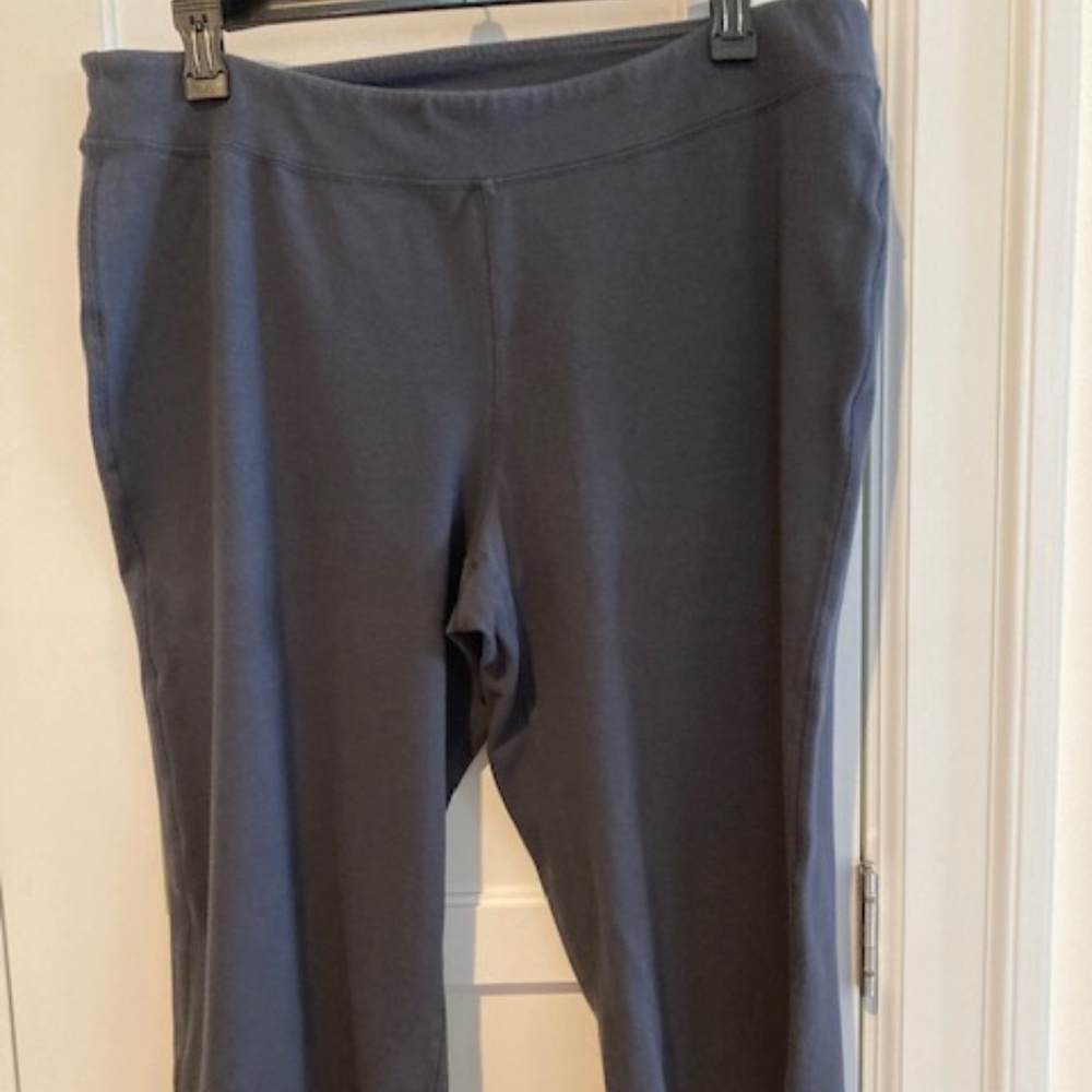 Old Navy Gray Cropped Yoga Pants 2X